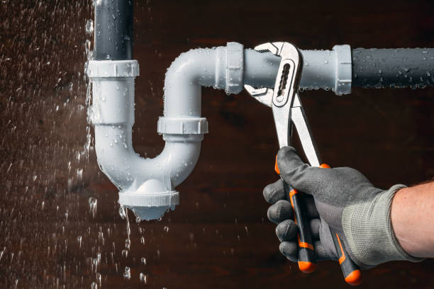 Professional Sewer Line Repair technician working in Mendon, IL